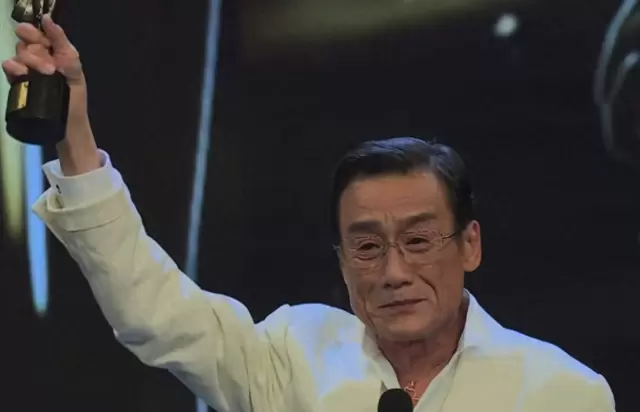梁家辉第五次获金像奖影帝，廖子妤凭《像我这样的爱情》首封影后 | 资讯配图
