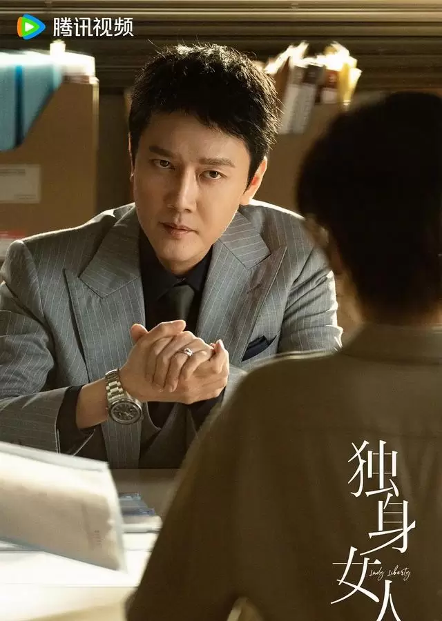 唐嫣赵又廷《爱情没有神话》央八开播，朱正廷卢洋洋《人间惊鸿客》爱奇艺上线 | 相关图片