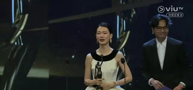 廖子妤凭《像我这样的爱情》夺金像影后，梁家辉第五次封帝 | 相关图片