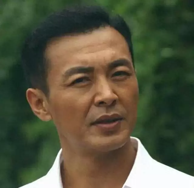 王强因戏份密集致婚姻危机,9岁儿子一句话促成家庭和解 | 资讯配图 王强因戏份密集致婚姻危机,9岁儿子一句话促成家庭和解 | 资讯配图