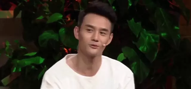 王凯为演宋运辉赴工厂实习半年，《大江大河》拍摄细节再被提及 | 资讯配图