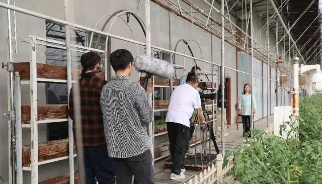 《最好的彩礼》辽宁大堡子村实景拍摄，聚焦东北移风易俗轻喜剧 | 现场图