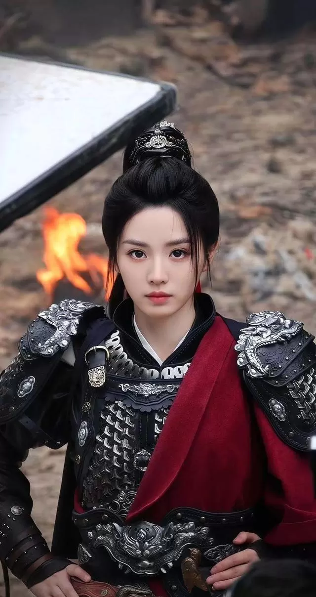 田曦薇凭《逐玉》屠户女儿角色突围，四个月东北冻库训练成行业参照 | 现场图